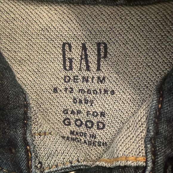 Bundle of baby boy name brand like new 3-12 months clothing: sweaters, jeans, - Picture 8 of 16